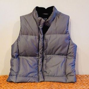 GAP lightweight down puffer vest.  Size M.